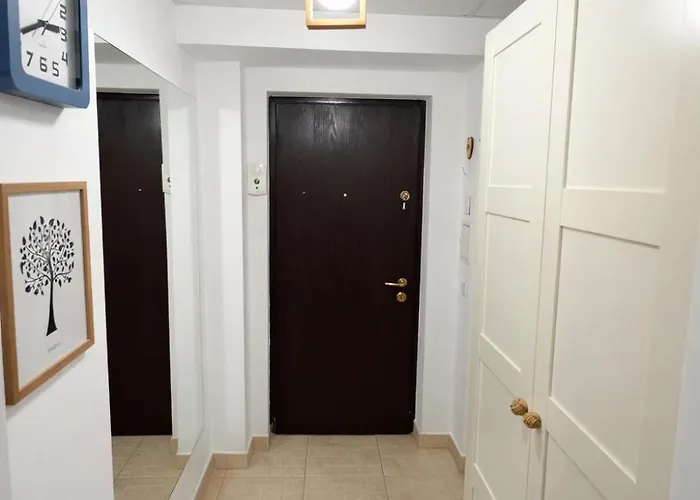 Downtown Comfort - Different Apartament *